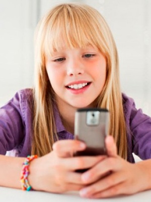 Hogyan lehet panaszt tenni az Instagram a 13 évesnél fiatalabb gyermekekkel kapcsolatban